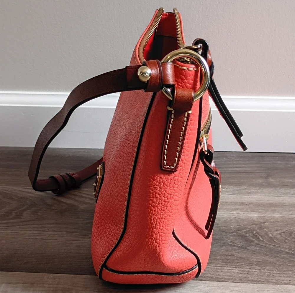 Dooney & Bourke Womens Kiley Orange Peach Pebbled Leather Red Liner Hobo Handbag